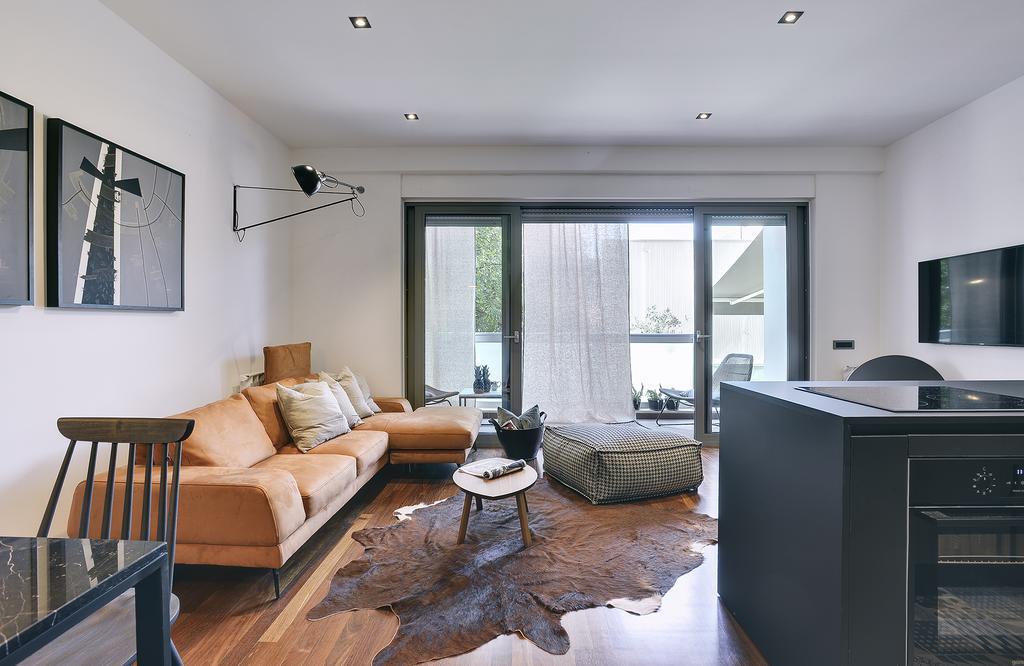Apartment Business *